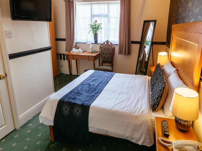 Pymgate Lodge Hotel - Genel