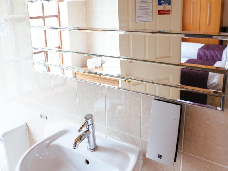 Pymgate Lodge Hotel - Genel