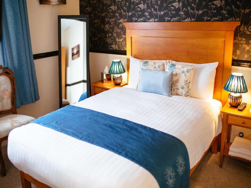 Pymgate Lodge Hotel - Genel