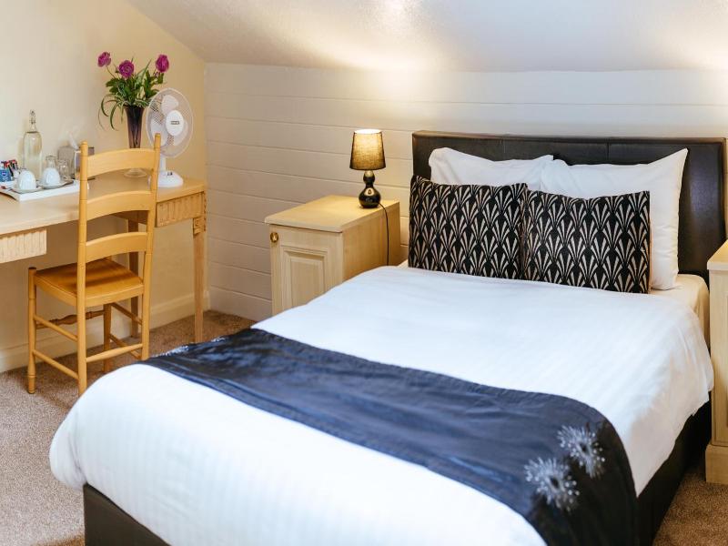 Pymgate Lodge Hotel - Genel