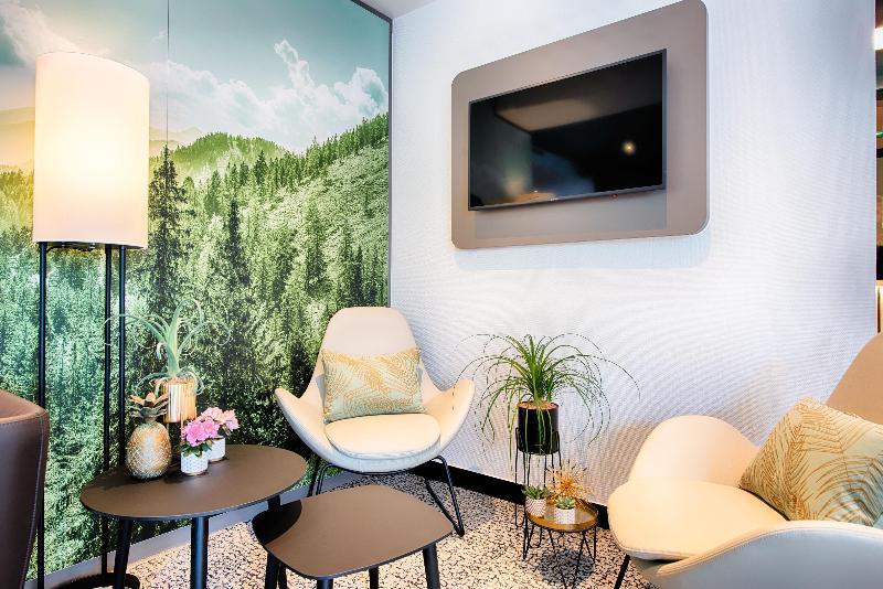 B&B Hotel München-Putzbrunn - Lobi