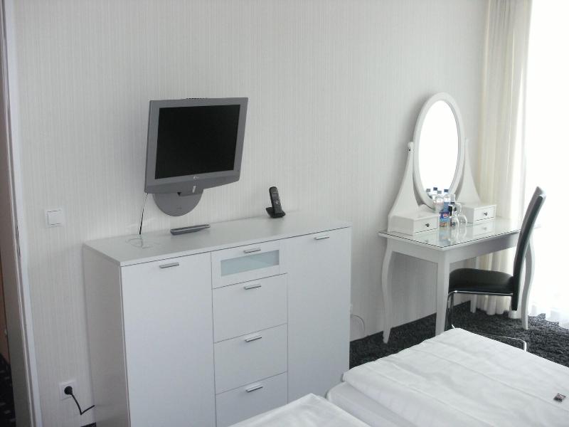 Am Rosengarten Panoramahotel - Oda
