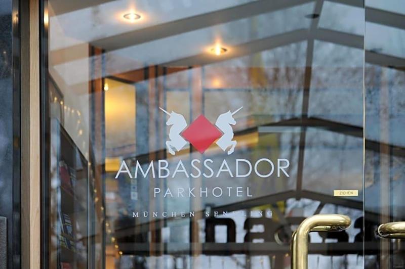 Ambassador Parkhotel - Genel