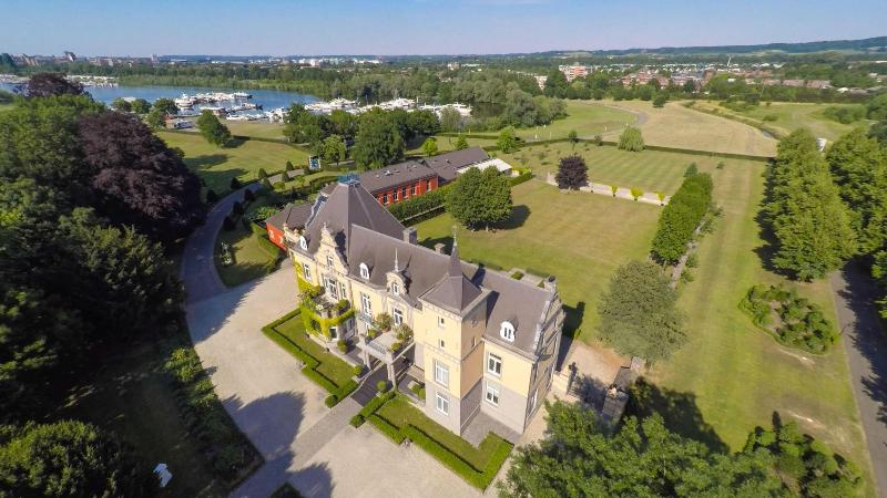 Kasteel de Hoogenweerth - Genel