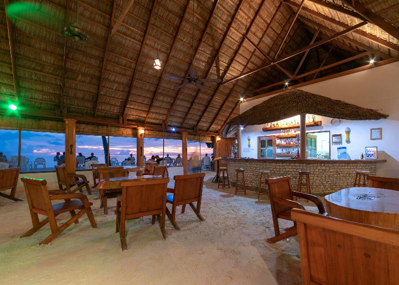 Fihalhohi Maldives - Bar