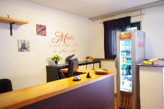Music Hotel