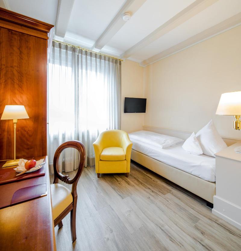 Romantik Hotel & Restaurant Fürstenhof - Genel