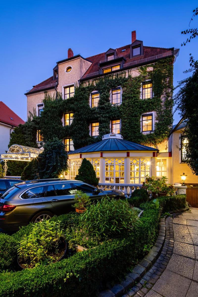 Romantik Hotel & Restaurant Fürstenhof - Genel