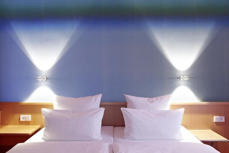 Design Hotel Stadt Rosenheim - Genel
