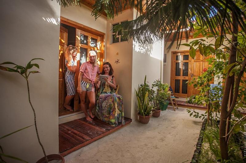 Stingray Beach Inn - Lobi