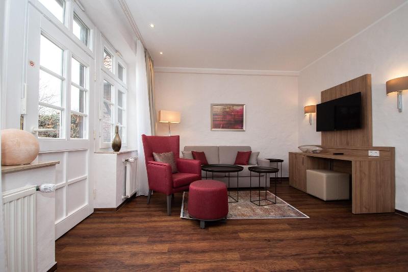 Schloss Hohenfeld Parkhotel - Oda