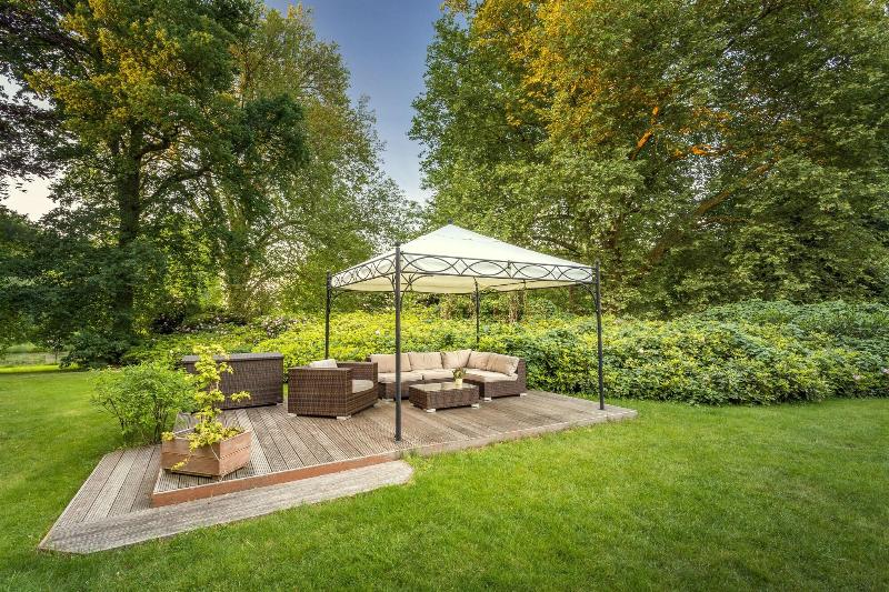Schloss Hohenfeld Parkhotel - Teras