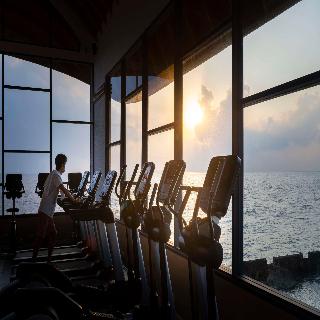 OUTRIGGER Maldives Maafushivaru Resort fotoÄŸrafÄ±