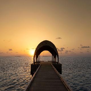 OUTRIGGER Maldives Maafushivaru Resort fotoÄŸrafÄ±