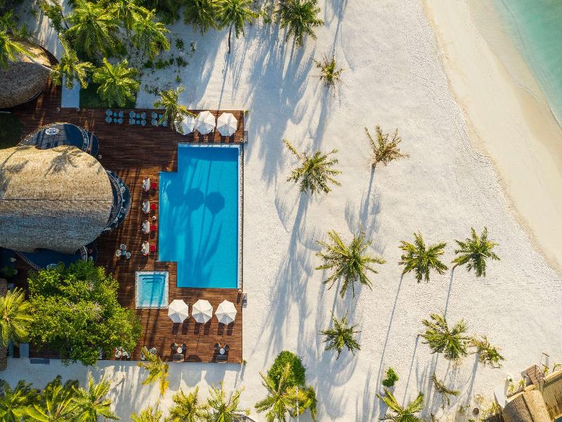 OUTRIGGER Maldives Maafushivaru Resort - Havuz