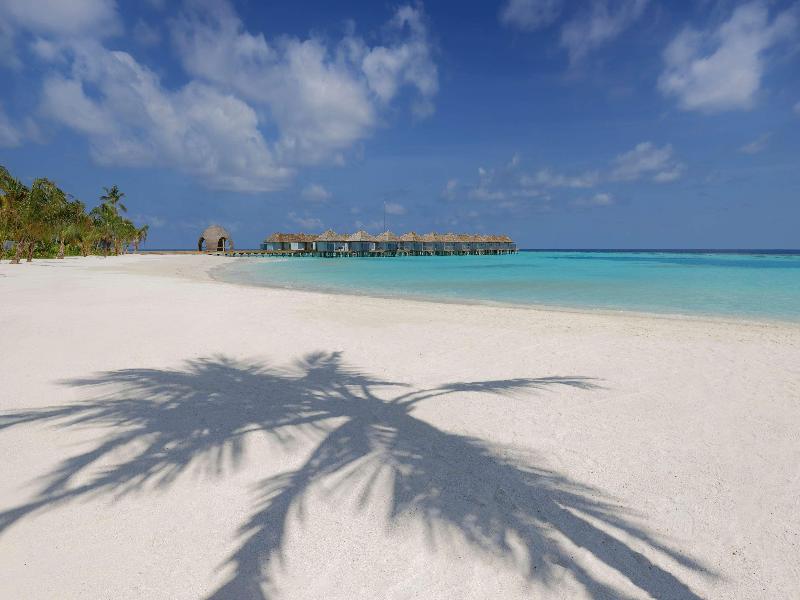 OUTRIGGER Maldives Maafushivaru Resort - Plaj
