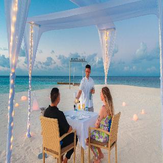 OUTRIGGER Maldives Maafushivaru Resort fotoÄŸrafÄ±