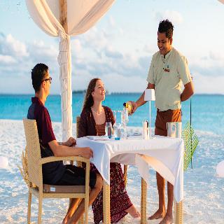 OUTRIGGER Maldives Maafushivaru Resort fotoÄŸrafÄ±