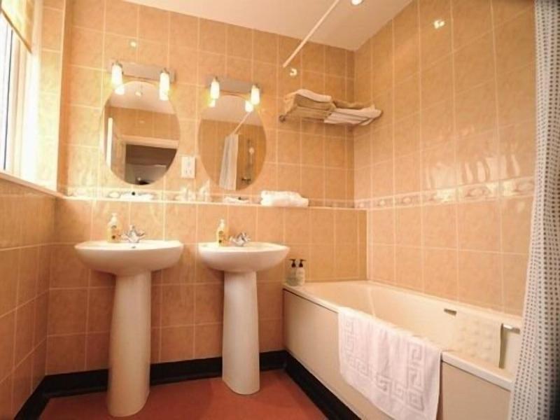 The Hussar Hotel - Genel