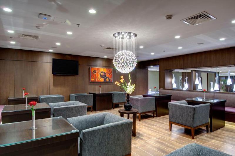 Crowne Plaza Madinah - Bar