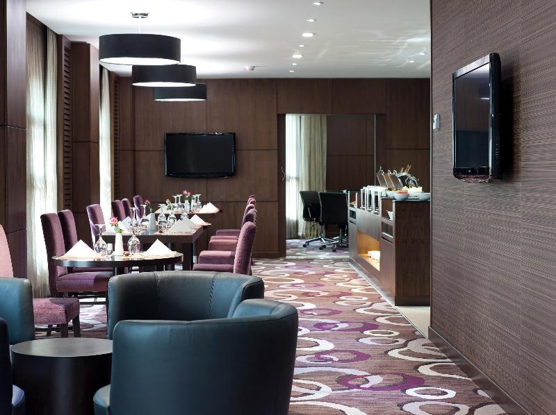 Crowne Plaza Madinah - Bar