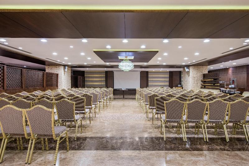 Crowne Plaza Madinah - Toplantı