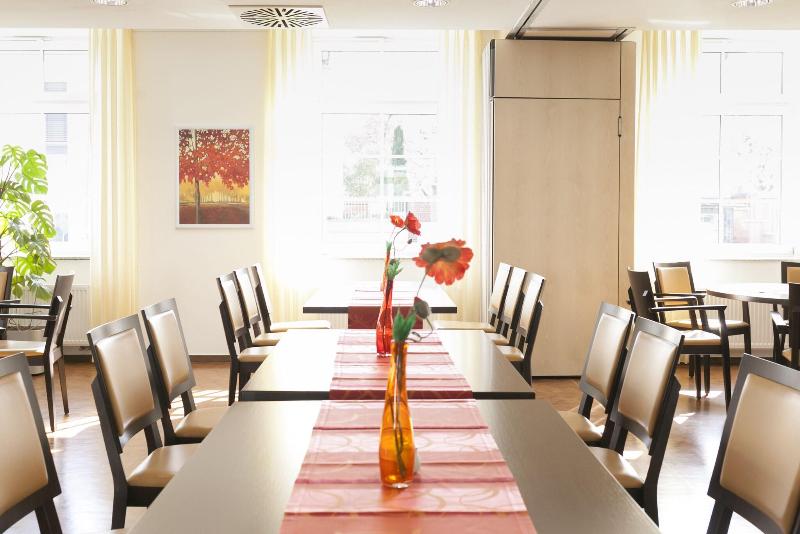 Johanniter-Gästehaus - Restoran