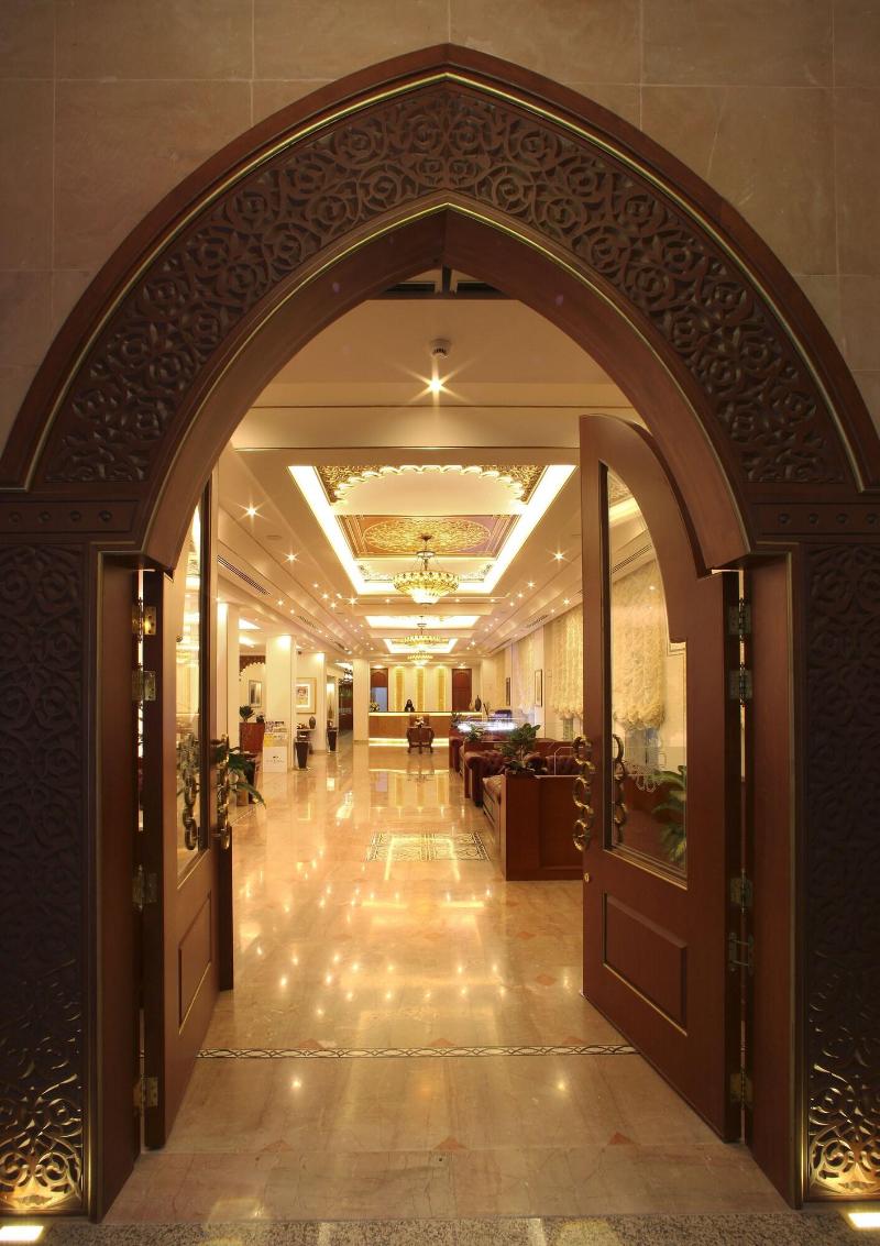 The Platinum Hotel - Genel
