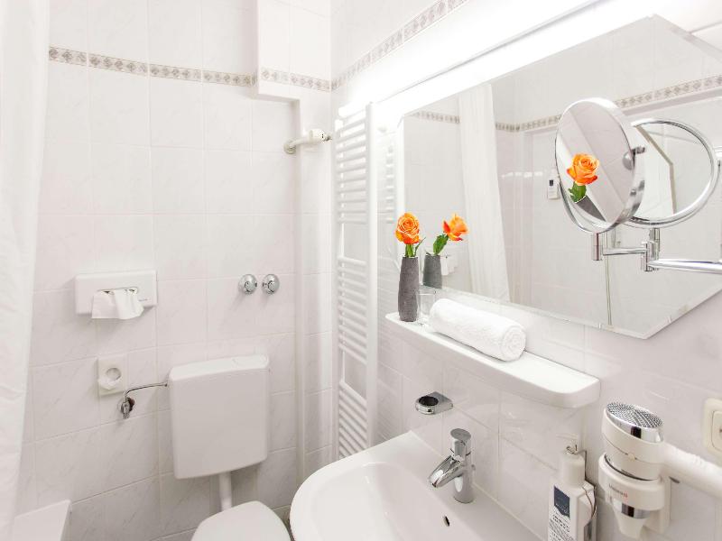 Centro Hotel Mondial Munchen Trademark Collection - Oda