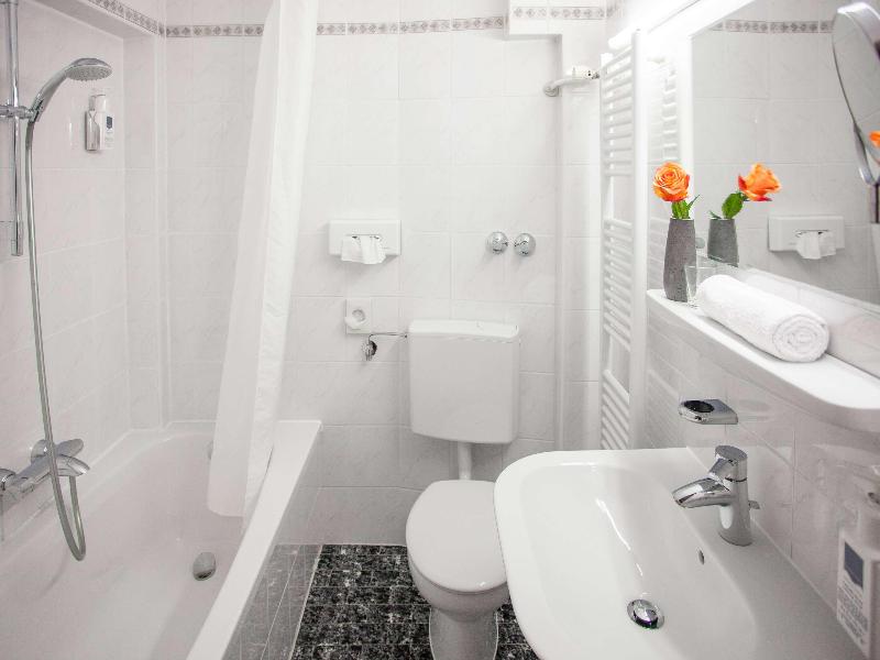 Centro Hotel Mondial Munchen Trademark Collection - Oda