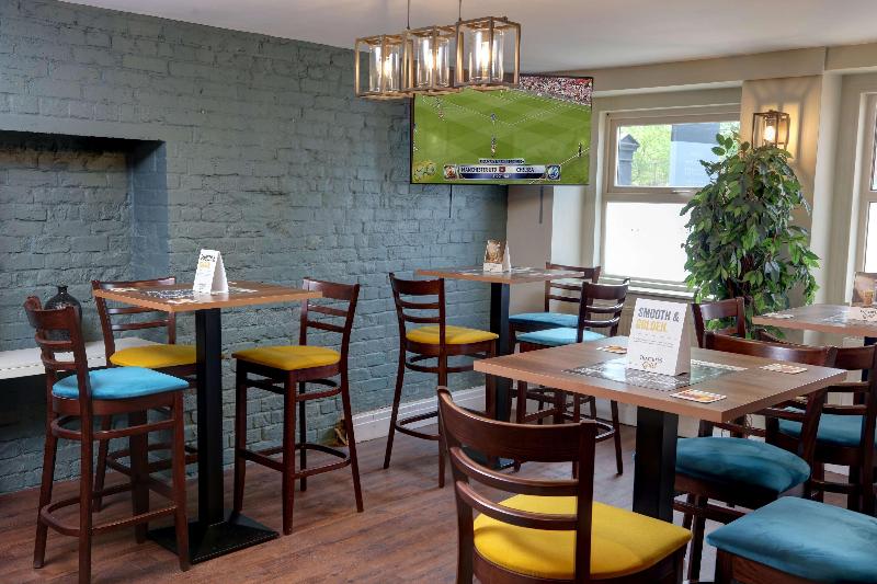 Trafford Hall Hotel - Bar