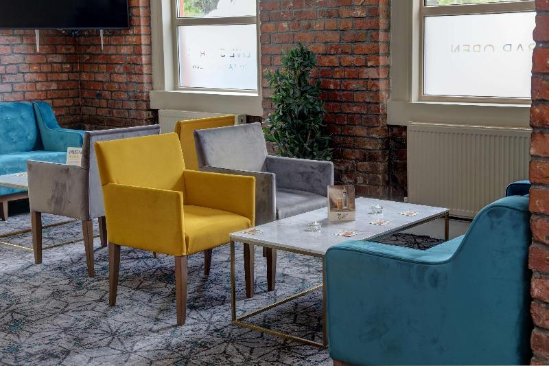 Trafford Hall Hotel - Lobi