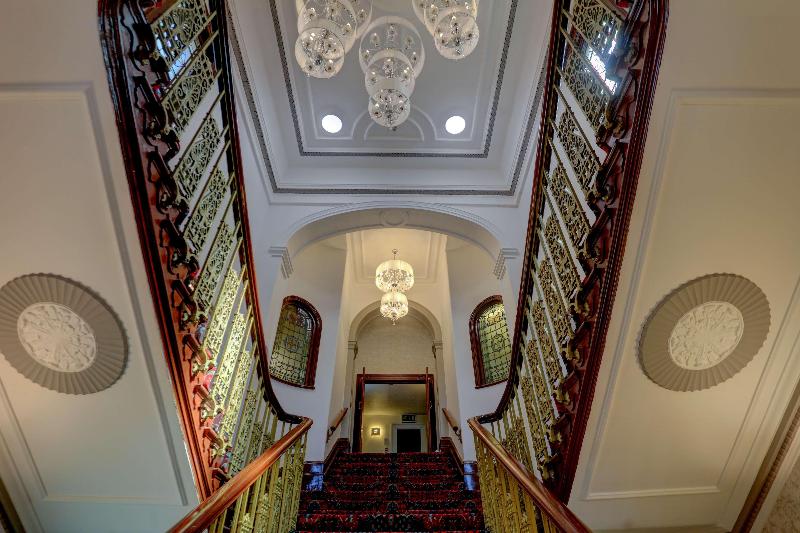 Trafford Hall Hotel - Lobi