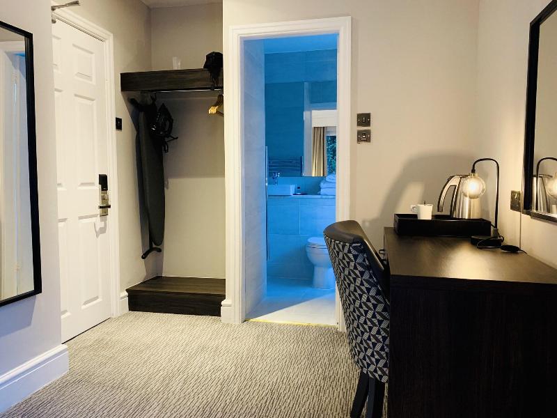 Trafford Hall Hotel - Oda