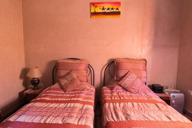 Riad Losra - Oda