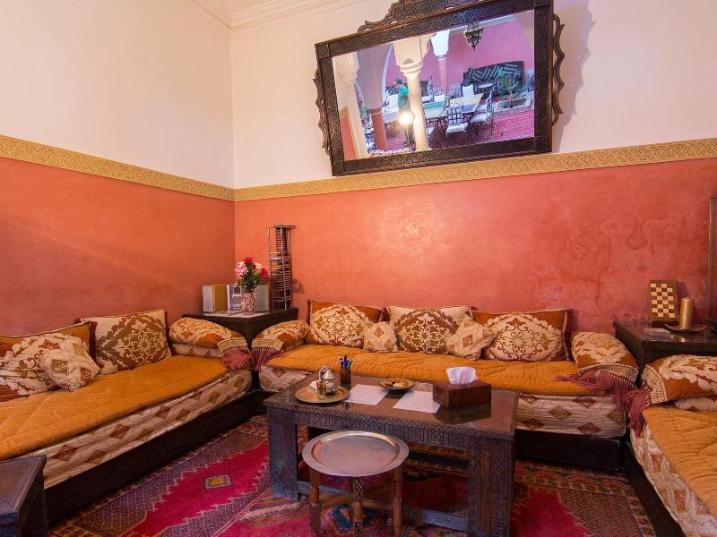 Riad Losra - Oda
