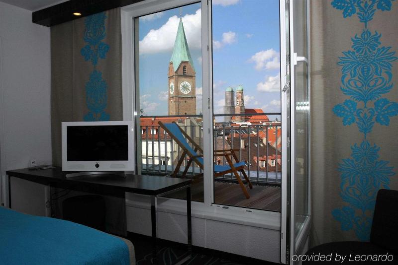 Motel One München-Sendlinger Tor - Genel