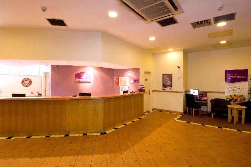 Premier Inn Manchester Portland St - Lobi