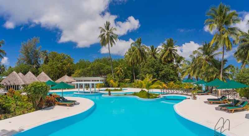 Equator Village - Genel