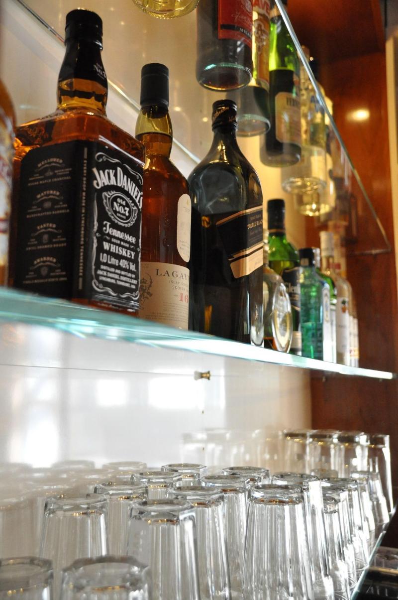 Acanthus - Bar