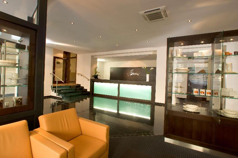 Flemings Hotel München-City - Lobi