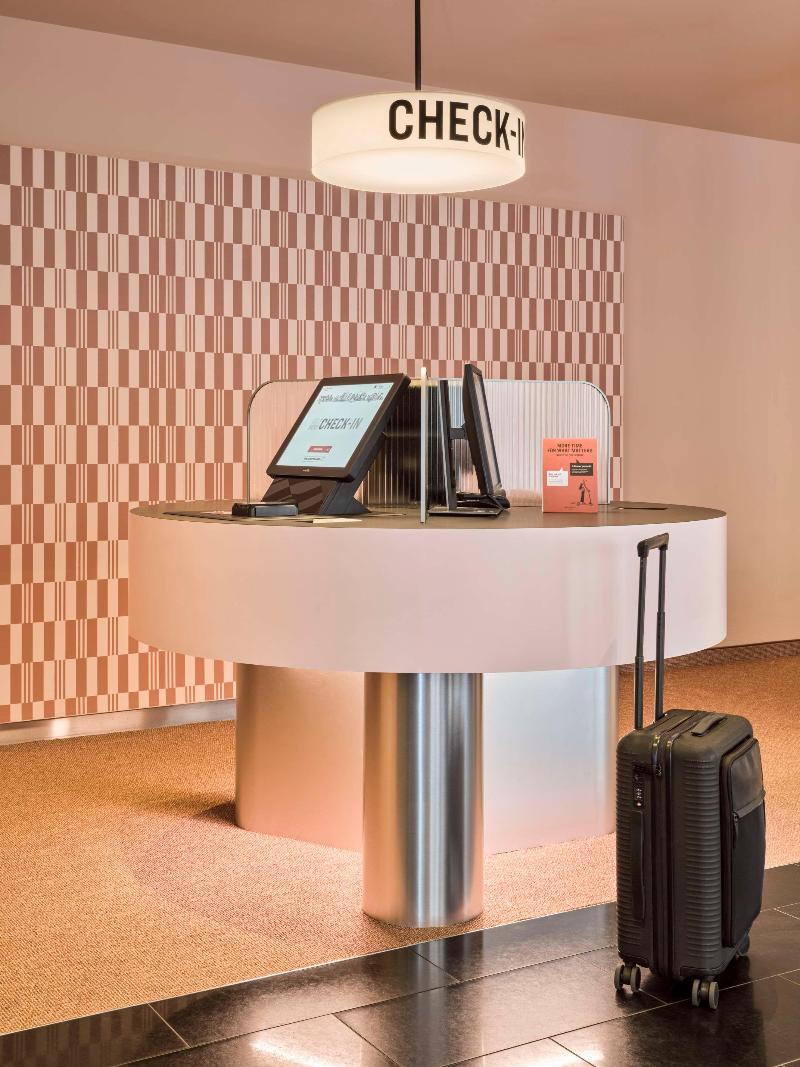 Flemings Hotel München-City - Lobi