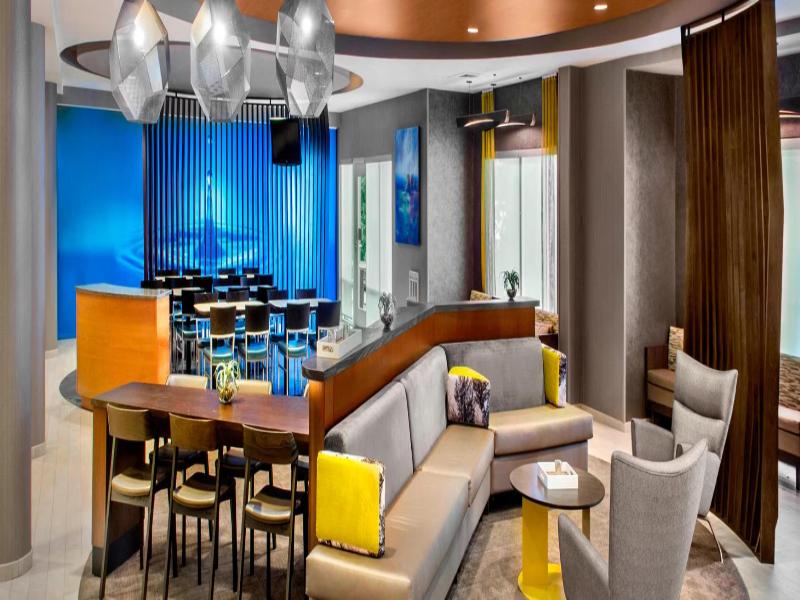 SpringHill Suites Long Island Brookhaven - Lobi