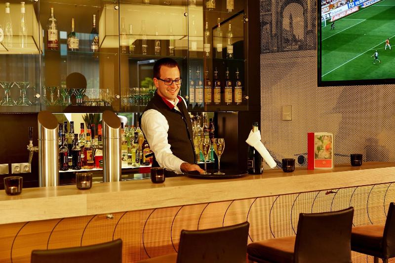 H4 Hotel München Messe - Bar