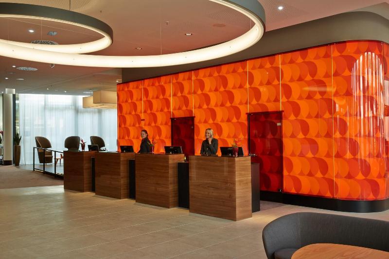 H4 Hotel München Messe - Lobi