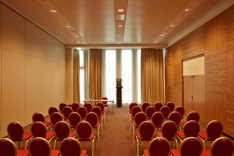H4 Hotel München Messe - Toplantı