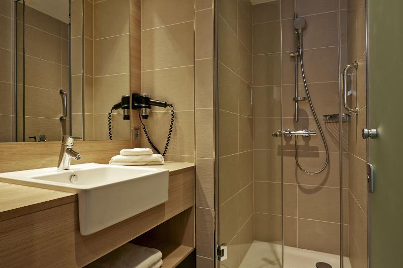 H4 Hotel München Messe - Oda