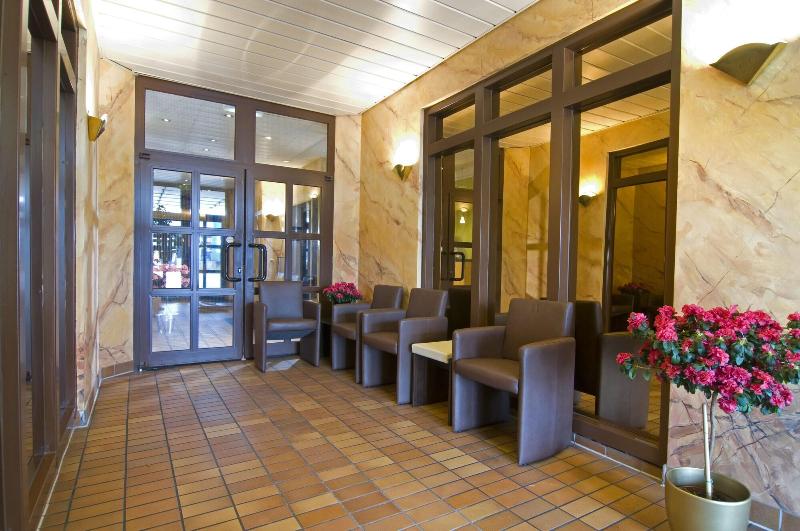 Hotel Gastehaus Forum Am Westkreuz - Lobi