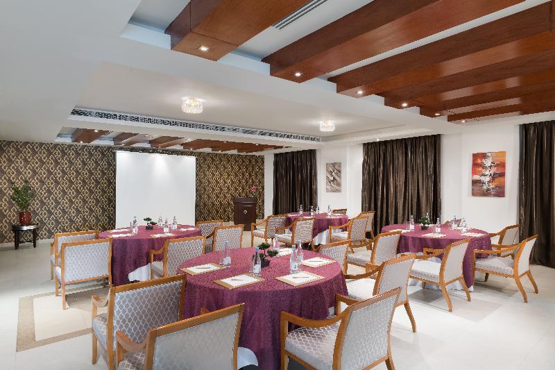Al Hail Waves Hotel Managed By Centara - Toplantı