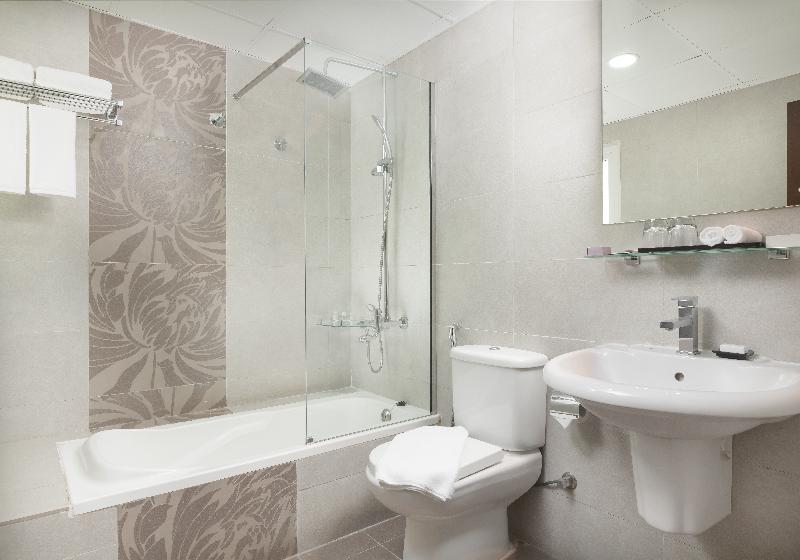 Al Hail Waves Hotel Managed By Centara - Oda